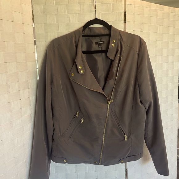 APT 9 Jacket - Picture 3 of 9